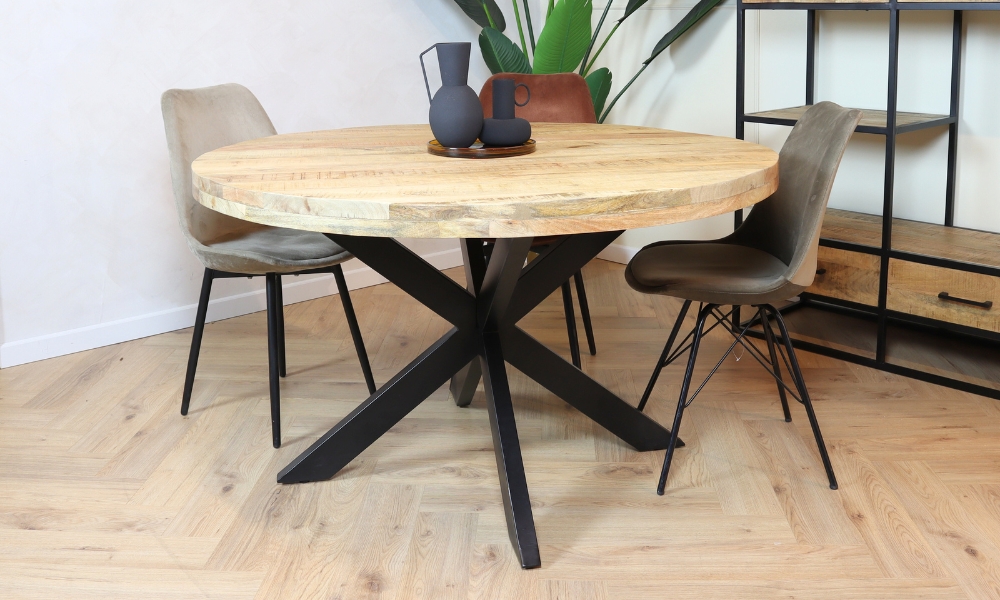 Ronde tafel voor 6 personen: de ideale afmetingen en tips